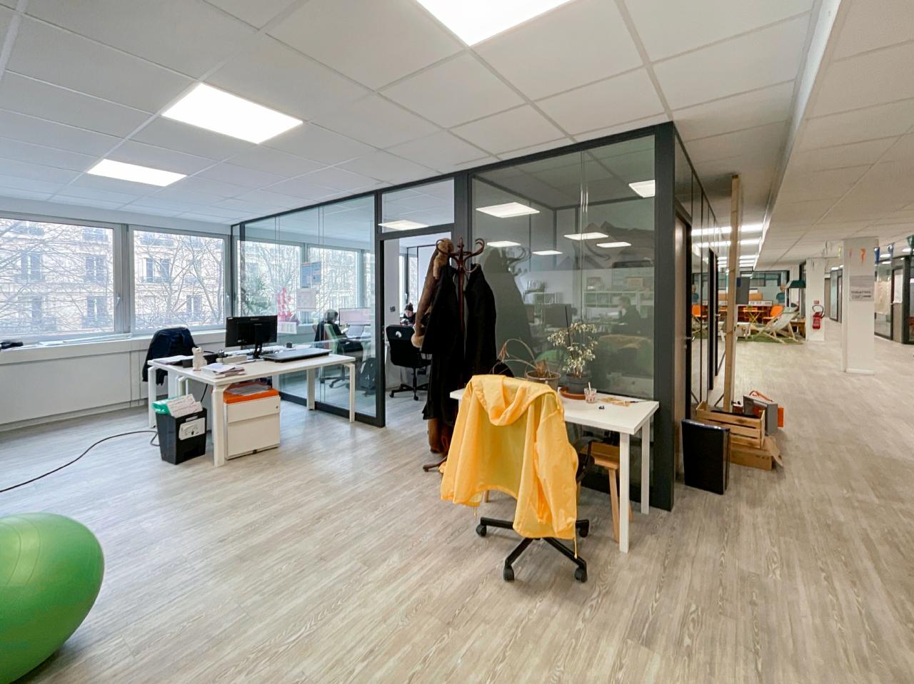 Bureau Paris 720m² Location bureau Paris OLBUR2419979 1